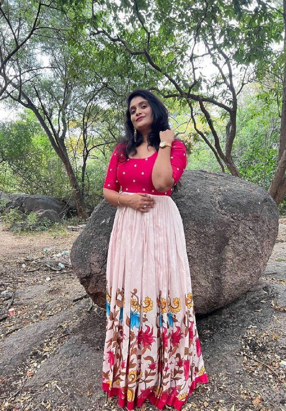 PC-390 BY SUSWANI FANCY GEORGETTE WITH CHENT CREPE KALAMKARI PRINT GOWN